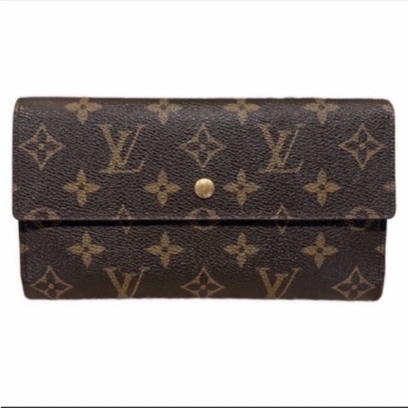 Louis Vuitton Handbags - Authentic Louis Vuitton Monogram Sarah Wallet